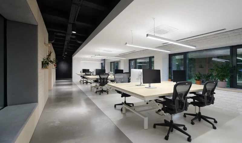 kancelarijski nameštaj po meri open space mešoviti koncept akustične kabine FORMAT